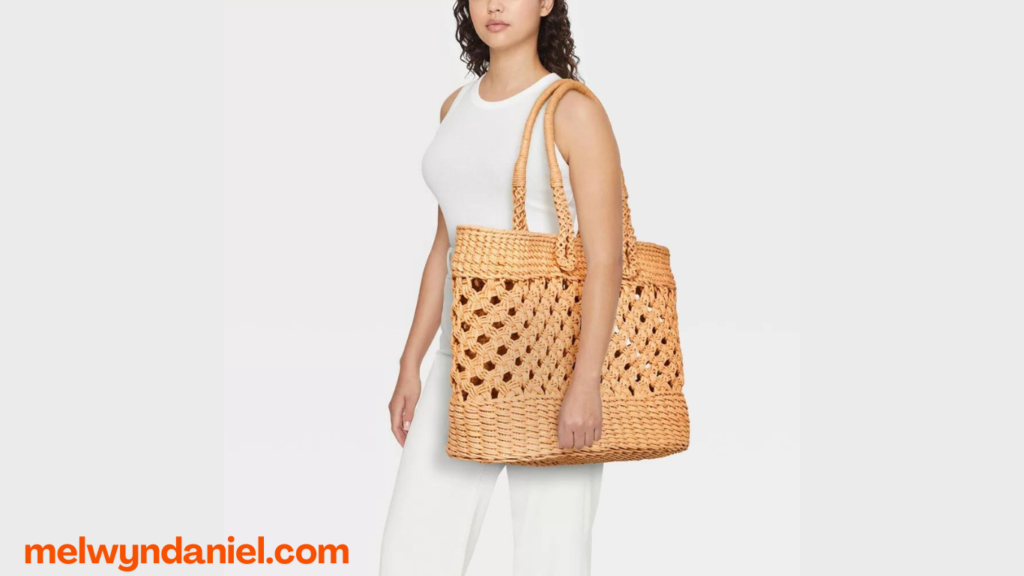 straw tote bag